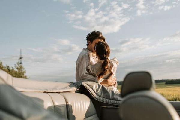 Почему женщины навязываются мужчинам Почему женщины навязываются мужчинам