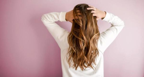 Холодный ботокс для волос: почему он лучше горячего и как провести процедуру дома