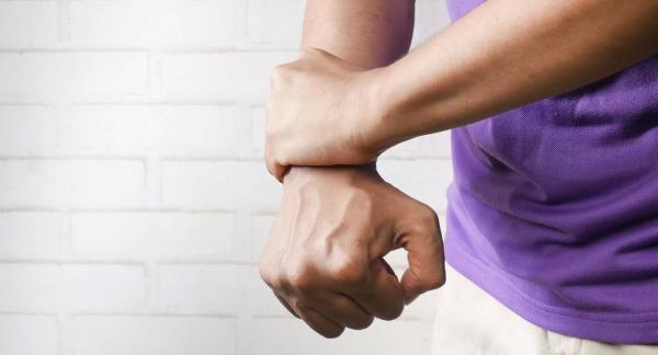 Алмазные отжимания: как правильно выполнять, какие мышцы задействованы Алмазные отжимания: как правильно выполнять, какие мышцы задействованы