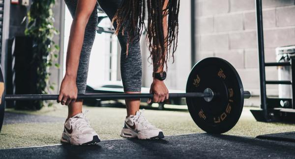 Двуглавая мышца бедра: функции, анатомия: как накачать? Двуглавая мышца бедра: функции, анатомия: как накачать?