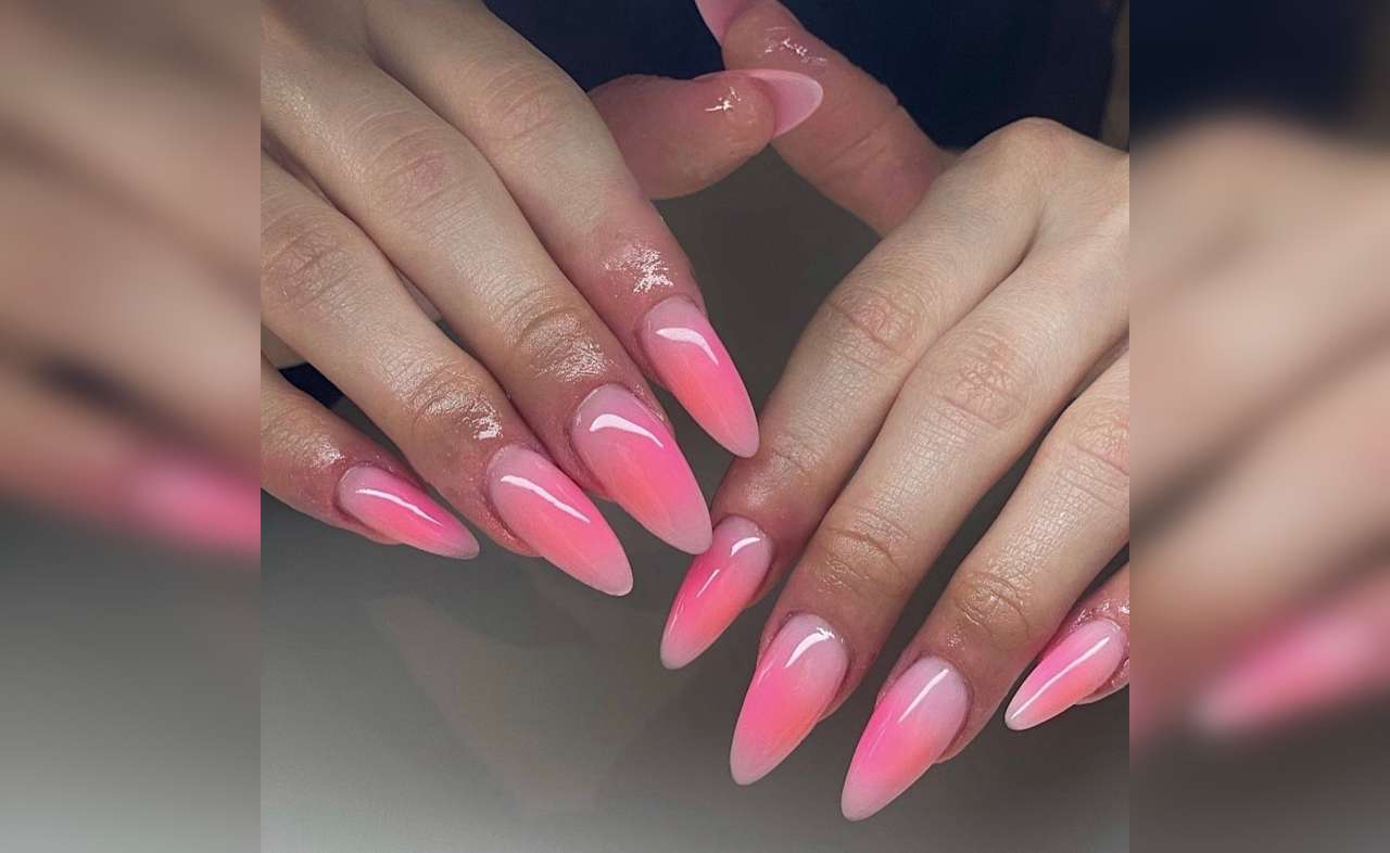 Ногти-«аура» и россыпь сердец: самый трендовый летний маникюр Ногти-«аура» и россыпь сердец: самый трендовый летний маникюр