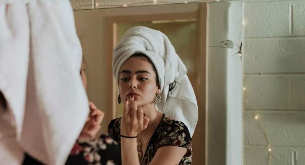 Фейсбилдинг: 6 упражнений, которые могут навредить Фейсбилдинг: 6 упражнений, которые могут навредить