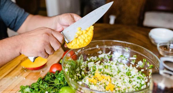 Как выбрать вкусное и спелое манго и что из него приготовить Как выбрать вкусное и спелое манго и что из него приготовить