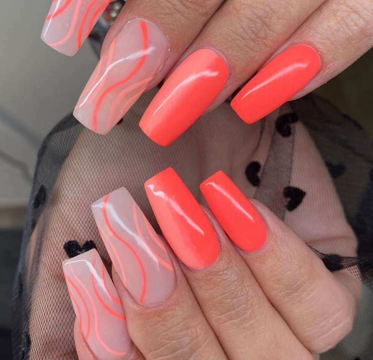 Трендовый нейл-дизайн на август — от арбузного до алого Трендовый нейл-дизайн на август — от арбузного до алого