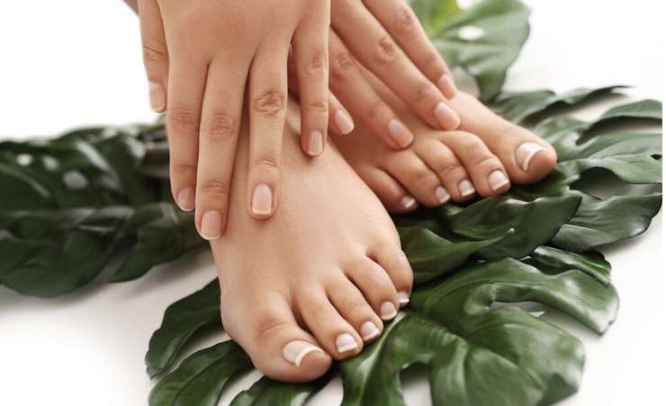 Выбрось пемзу! Ошибки в педикюре, которые ноги вам не простят Выбрось пемзу! Ошибки в педикюре, которые ноги вам не простят