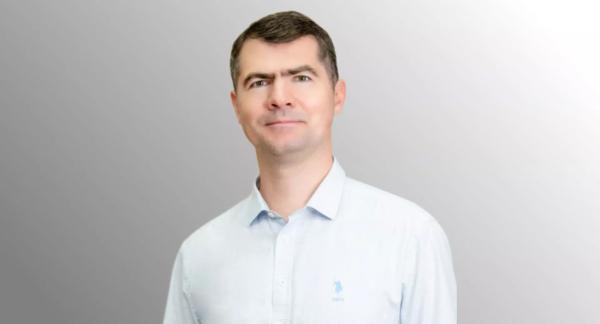 Отжимания на кулаках: как правильно выполнять и в чем польза упражнения Отжимания на кулаках: как правильно выполнять и в чем польза упражнения