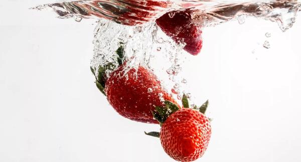 Польза клубники для здоровья и 12 рецептов для снижения веса с КБЖУ Польза клубники для здоровья и 12 рецептов для снижения веса с КБЖУ