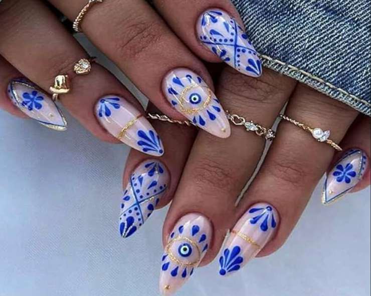 Этнический шик на кончиках пальцев: что такое маникюр-бохо, как его выполнять Этнический шик на кончиках пальцев: что такое маникюр-бохо, как его выполнять