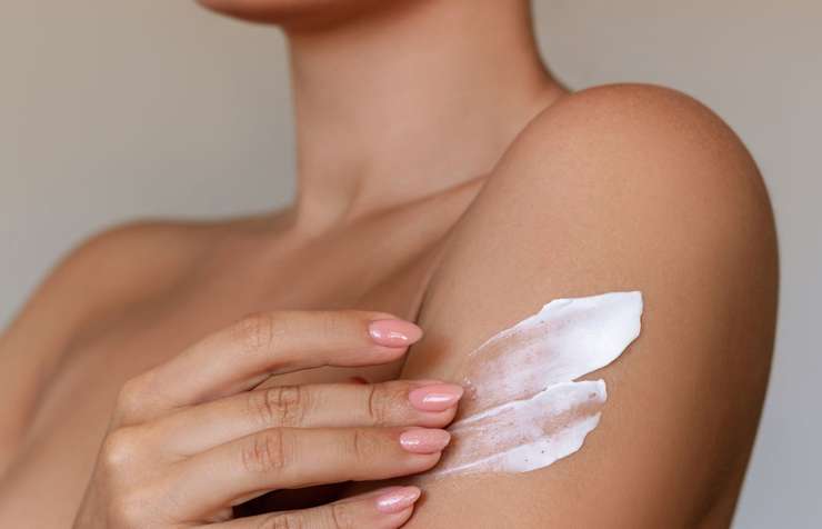 Пептиды и ретинол — теперь и на теле: что нужно знать об «умных» кремах для тела Пептиды и ретинол — теперь и на теле: что нужно знать об «умных» кремах для тела