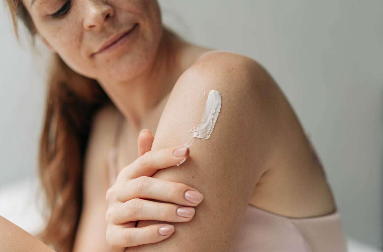 Пептиды и ретинол — теперь и на теле: что нужно знать об «умных» кремах для тела Пептиды и ретинол — теперь и на теле: что нужно знать об «умных» кремах для тела