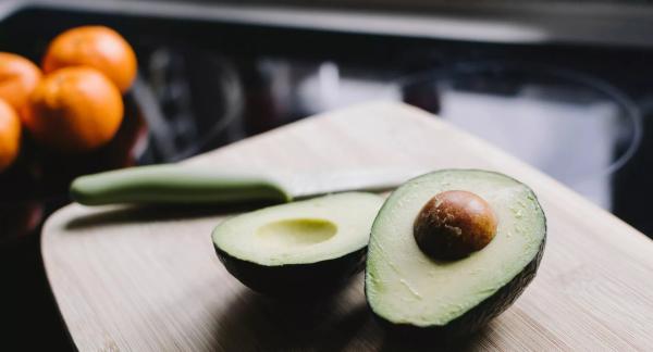 Здоровое питание: чем полезен помидор и ПП-рецепты с ним для похудения Здоровое питание: чем полезен помидор и ПП-рецепты с ним для похудения