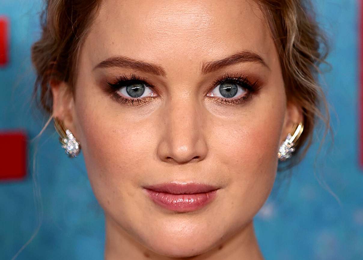 Поднимите мне веки: техники и советы визажиста, которые визуально откроют глаза Поднимите мне веки: техники и советы визажиста, которые визуально откроют глаза