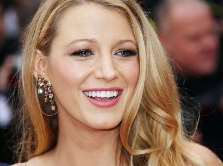 Поднимите мне веки: техники и советы визажиста, которые визуально откроют глаза Поднимите мне веки: техники и советы визажиста, которые визуально откроют глаза