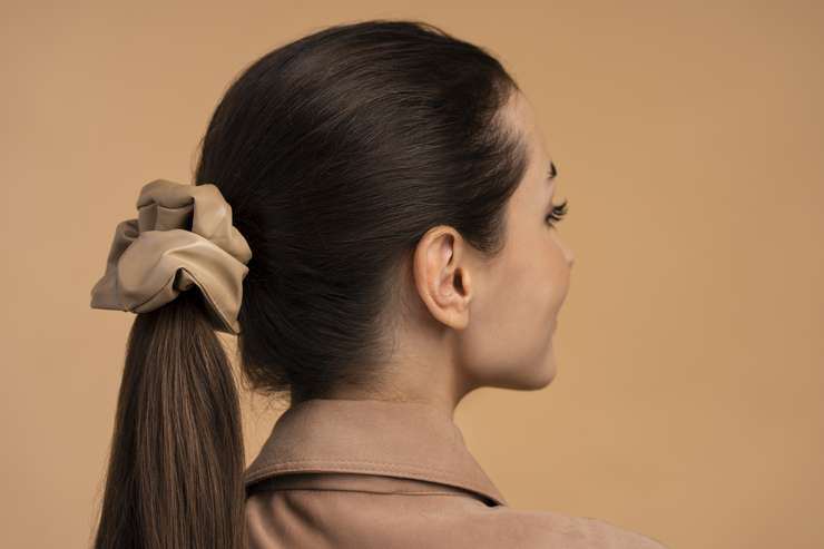 Мифы и правда о вредных прическах: тугой хвост, много стайлинга и заколки Мифы и правда о вредных прическах: тугой хвост, много стайлинга и заколки