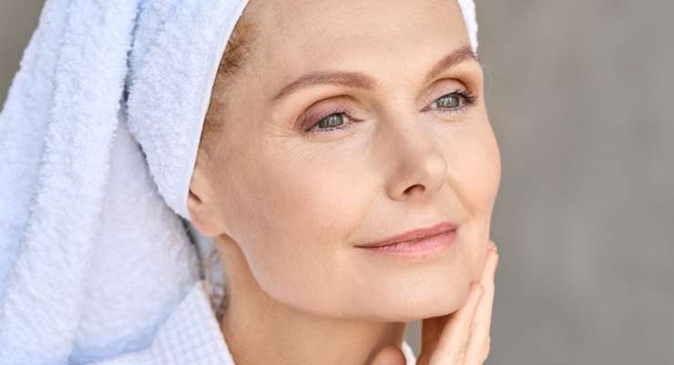 Нежнее пяточки младенца: как делать пилинг после 45 лет