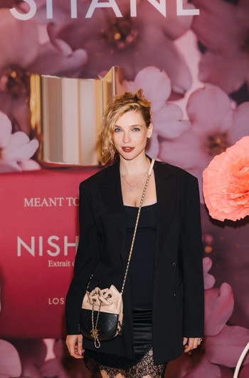 Презентация аромата «MEANT TO BE SEEN» от NISHANE Презентация аромата «MEANT TO BE SEEN» от NISHANE
